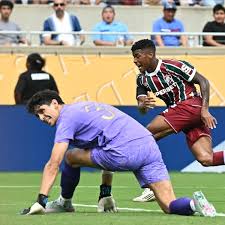 Hércules revela momentos difíceis na chegada ao Fluminense e celebra vaga na semi do Mundial