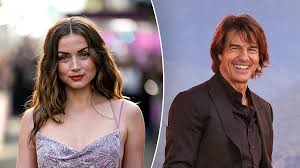 Ana de Armas Dazzles in Throwback Swimsuit Photos