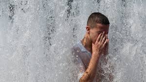 El país que ha decidido quitar ayudas al aire acondicionado en plena ola de calor para gastar en defensa