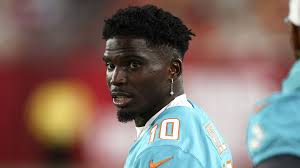 Will Tyreek Hill play against the New York Jets tonight? Latest injury update on the popular Miami Dolphi