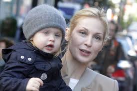 Kelly Rutherford Helena Giersch Kelly Rutherford And Daughter On The Set Of &#39;Gossip Girl&#39;. Source: FlynetPictures.com - Kelly%2BRutherford%2BHelena%2BGiersch%2BD9H--vDrmKCm