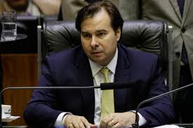 Rodrigo Maia cancela participação em live da Folha nesta segunda-feira