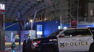 Work vehicle collides with Metro train and leaves 11 riders with injuries