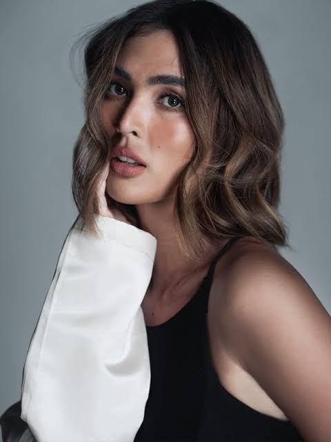 Sofia Andres - StarMagic