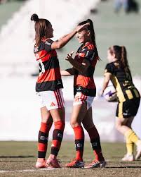 Flamengo goleia o Peñarol por 4 a 1 e se garante na final da Brasil Ladies Cup