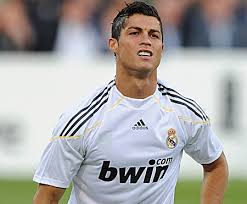 صور لاعب ريال مدريد كريستيانو رولاندو Images?q=tbn:ANd9GcQJkdXMSuQEvxFBN1iERGCKJkAX9W8Nddg5pfOsjKTWVIDUsoNb