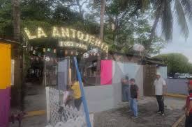 Realizan acciones de ordenamiento en zona de “La Antojería” del Parque La Choca