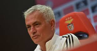 Mourinho Fires Up the Derby as Benfica Target Sporting at Home