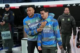 ester expósito - Trending in Germany