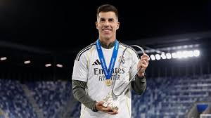 Álvaro López: “We fought until the end, that's what this crest demands of us”