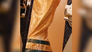 FIFA desvela el exclusivo baúl que transportará la copa del mundo: lo ‘viste’ una marca de lujo