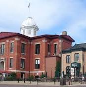https://upload.wikimedia.org/wikipedia/commons/1/1d/WoodstockILCourtHJail.JPG