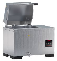 Temperature controlled water baths | Memmert USA