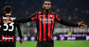 AC Milan 1-0 Lazio: Leao strike sends Allegri's side to Serie A summit amid late drama