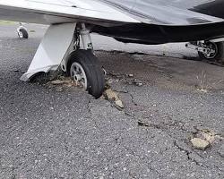 small private plane emergency landing runway, do AI tạo
