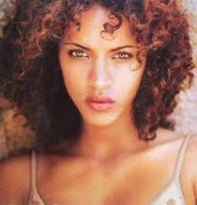 Noemie Lenoir Hairstyles - noemie-lenoir