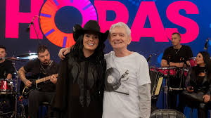 Ana Castela recebe ídolos da música sertaneja no 'Altas horas' e fala sobre a fase atriz em 'Coração acelerado'