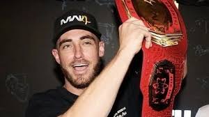 Cody Bellinger says Call of Duty brings athletes together as sports and gaming collide at Fanatics Fest