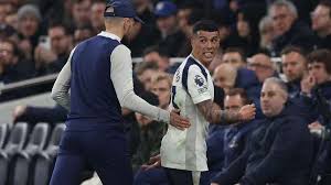 Pedro Porro quebra o silêncio sobre aparente explosão na linha lateral contra o técnico do Tottenham, Igor Tudor