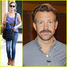 Earlier in the day, the 29-year-old actress&#39; fiance Jason Sudeikis promoted his upcoming film We&#39;re the Millers while visiting Univision&#39;s Despierta America ... - olivia-wilde-supports-knicks-jason-sudeikis-promotes-were-the-millers