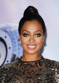 24 La La Anthony Beauty Looks - La%2BLa%2BAnthony%2BMakeup%2BSmoky%2BEyes%2BtOOoYzGMetEl