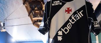 Kappa celebra 25 anos da icônica Kombat 2000