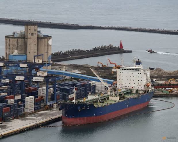 The prices of Brent crude and West Texas Intermediate crude oil rise to a six-week high amid escalating US-Iran tensions
