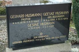 Grab von Gesine Husmann (30.06.1919-09.03.1995), Friedhof Bunde ...