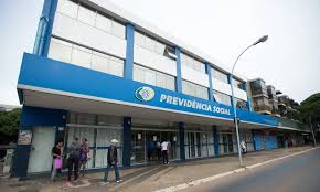 Aposentados brasileiros recebem melhor notícia de 2026 sobre dinheiro que vai pingar na conta