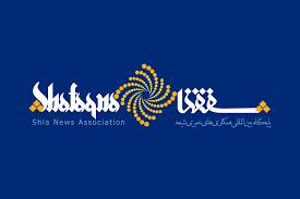 ویدئو؛ ادای احترام خانواده امام خمینی(ره) به پیکر رهبر شهید انقلاب