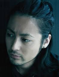 Heh heh heh. Here&#39;s my fave piccie of the man, filched — er, borrowed from Yoko-chan&#39;s blog: What did I say? You slay me every time, Yamada Takayuki. - yamada-takayuki-animefact-wordpress