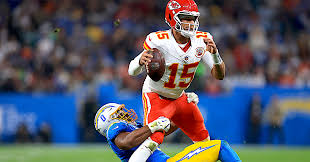 NFL Cougs: Daiyan Henley's Pro Bowl Potential and Other NFL Updates