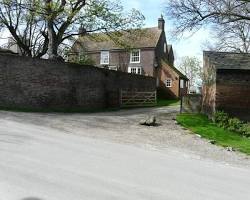 Image of Pond Hill in Cliffe today