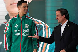 El debut anhelado no distrae a Rafael Márquez del objetivo colectivo