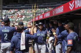 Mariners Fight for Playoff Spot: Key Games and Clubhouse Vibes