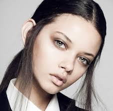 A baiana Marina Nery é a nova promessa do mundo da moda. Vem da Bahia, mais especificamente de Salvador, o novo nome da moda nacional. - marina_nery_por_anthony_arquier