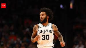 Who is Julian Champagnie? Spurs forward leads scoreboard before halftime in Game 5