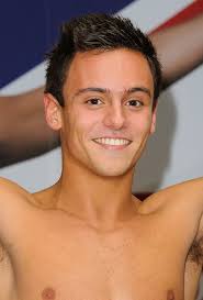 Related pictures : Tom Daley - tom-daley-signs-copies-autobiography-my-story-14