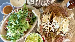 Chipotle's Thanksgiving Eve BOGO Deal Reunites Hometown Friends in 2025