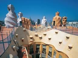 Resultat d'imatges de des del terrat de la pedrera