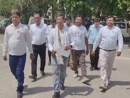 यूपी स्कूल न्यूज़: भीषण गर्मी के कारण स्कूलों की छुट्टियां बढ़ाई गईं