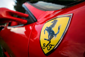 Quanto costa la Ferrari Luce, la prima auto elettrica di Maranello