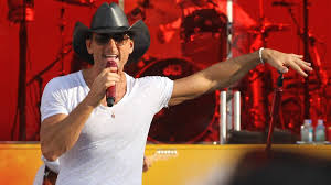 Tim McGraw Headlines Tampa Bay Lightning's Outdoor Game