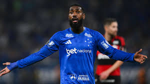 Gerson retorna ao Maracanã com o Cruzeiro após um primeiro reencontro nada amigável
