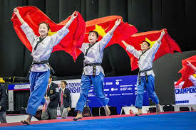 'Hot girl' taekwondo Châu Tuyết Vân đoạt HCV thế giới lứa tuổi U.50