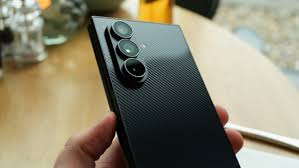 Meet the Samsung phone that’s thinner than its own camera bump