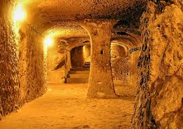 Exploring inside the pyramids – Hoyland Common Primary School