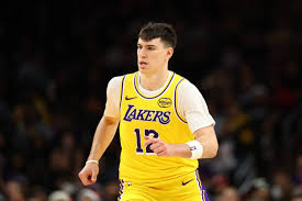 Best Reactions To Lakers’ Lineup Change: Jake LaRavia Heads To The Bench