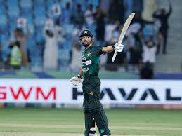 Shaheen dismisses Oman's Vinayak on direct hit: Mohammad Haris completes fifty with a six; Aamir's two-wick...