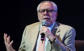 Luis de Llano reaparece y fija postura sobre la serie 'Timbiriche' y se deslinda de su historia